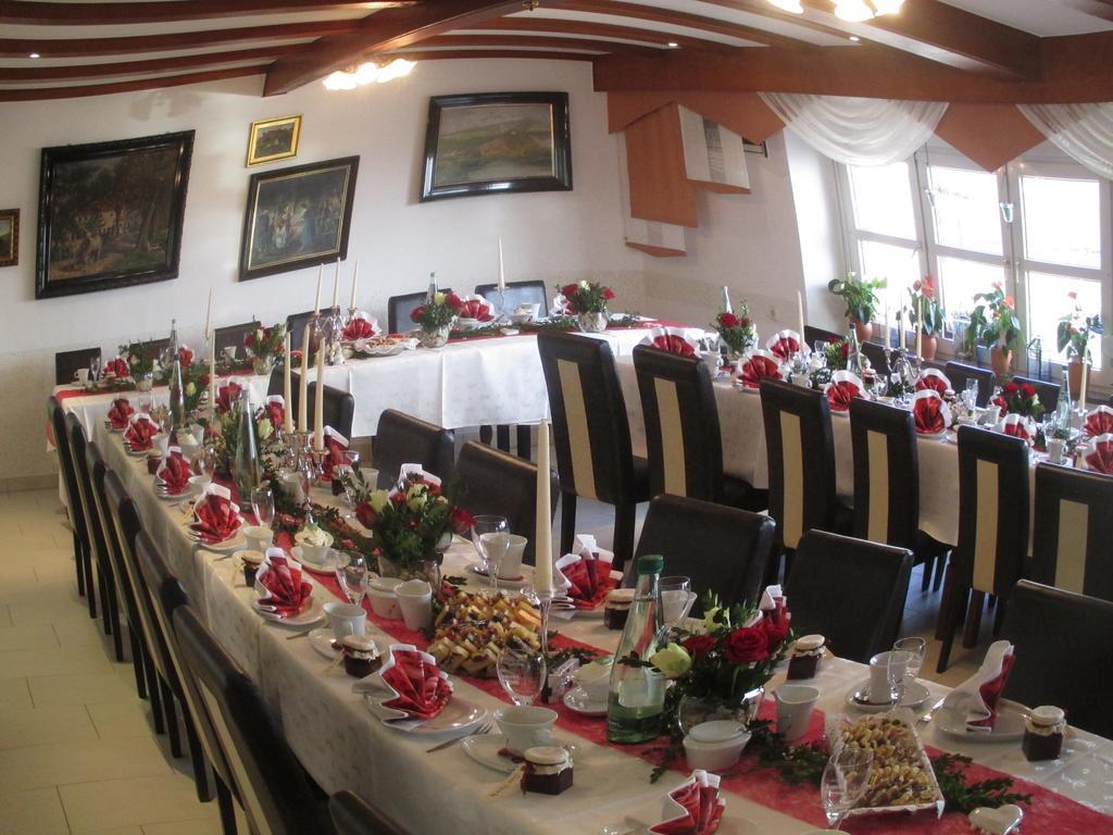 Adler Golf-& Tagungshotel Harth-Poellnitz Dış mekan fotoğraf
