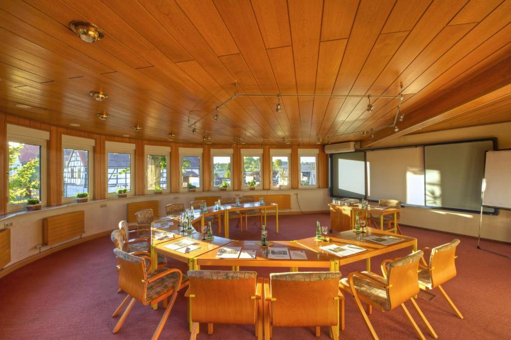 Adler Golf-& Tagungshotel Harth-Poellnitz Dış mekan fotoğraf